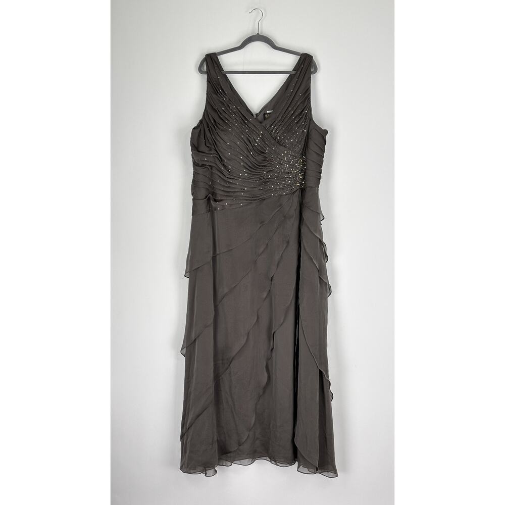 Ignite Evenings Ruched Asymmetric Tiered Gown Dress Dark Moss Womens Size 24W - Picture 2 of 8